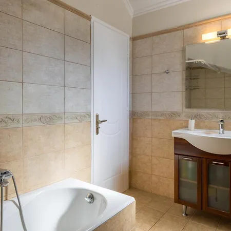 Apartmán Attic Retreat *